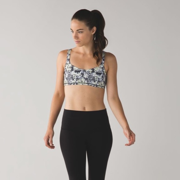 Lululemon Free To Be Bra - Picture 4 of 9